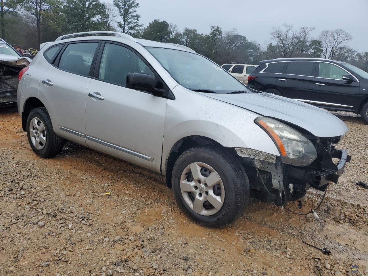 2015 Nissan Rogue - Image 4