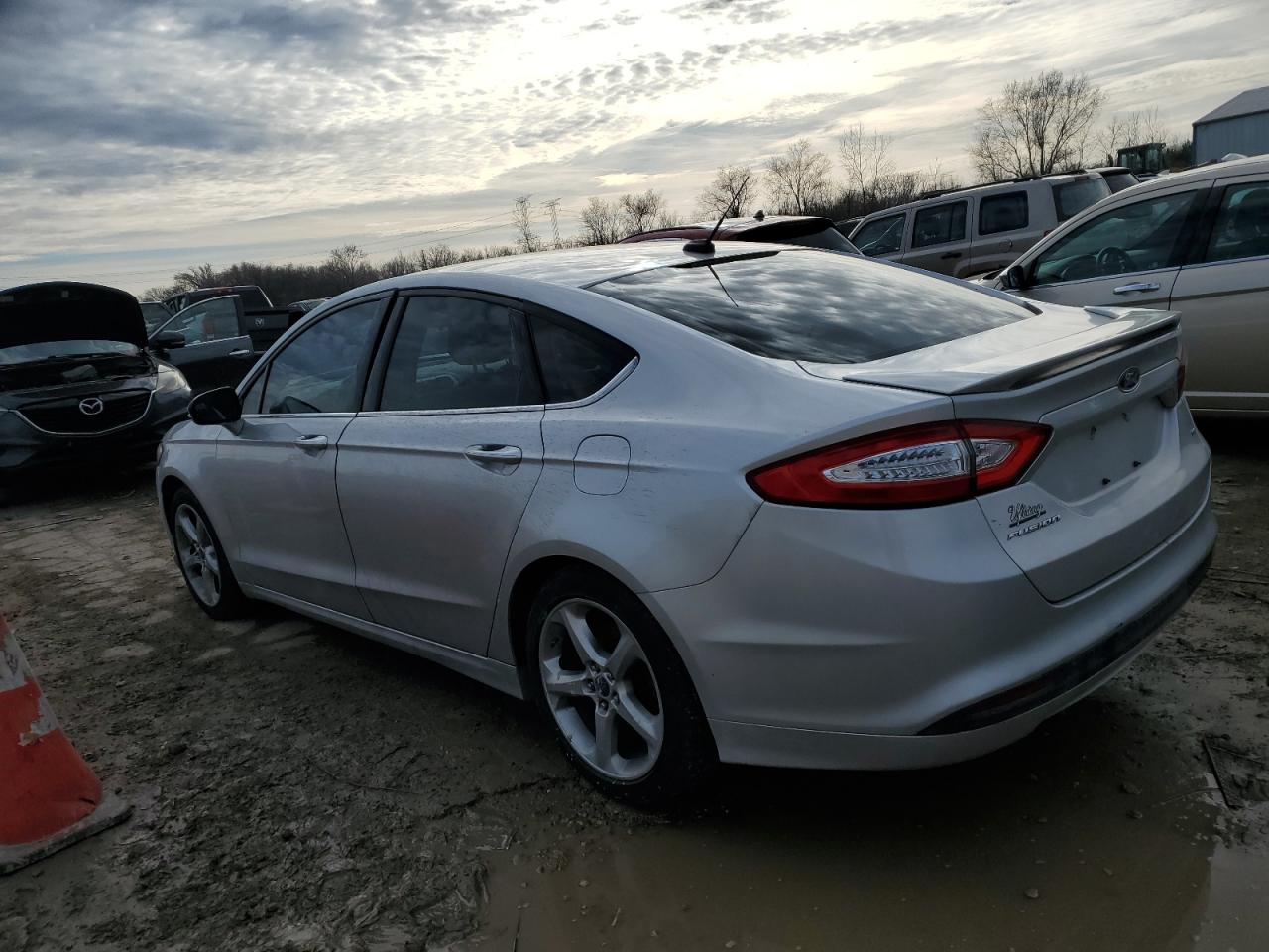 2014 Ford Fusion - Image 2