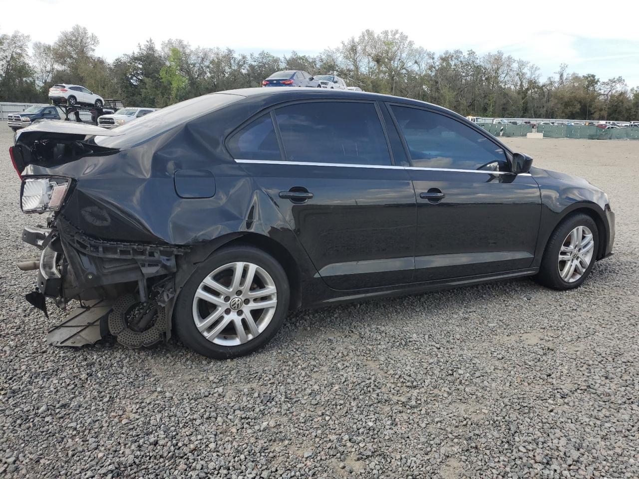 2017 Volkswagen Jetta - Image 3