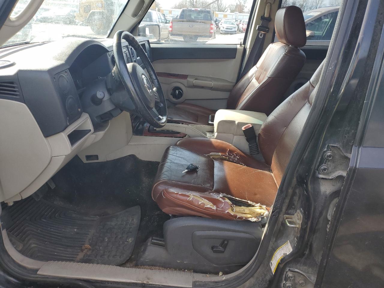 2006 Jeep Commander VIN: 1J8HH58N262165721 Lot: 47186055