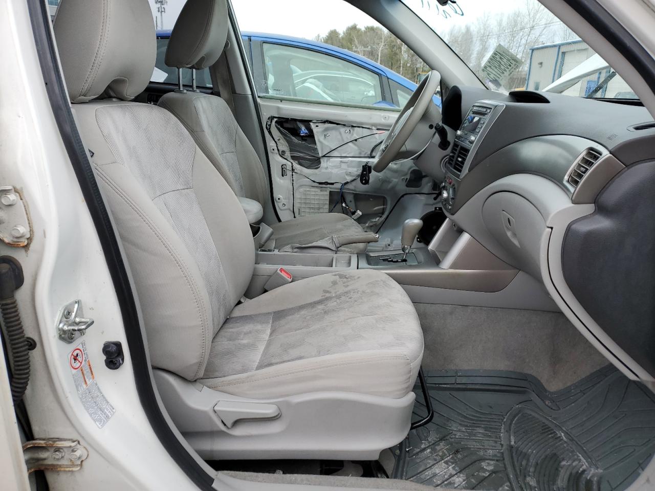 2010 Subaru Forester - Image 7