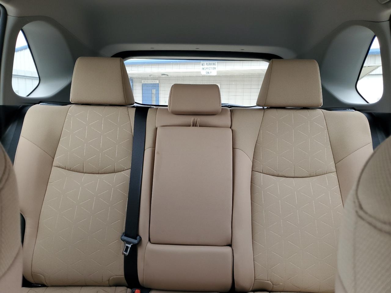 2024 Toyota RAV 4 - Image 10