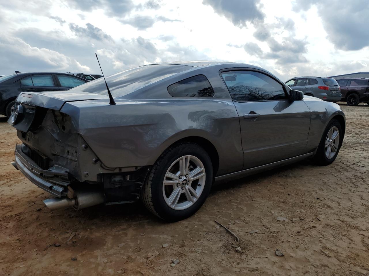 2013 Ford Mustang - Image 3