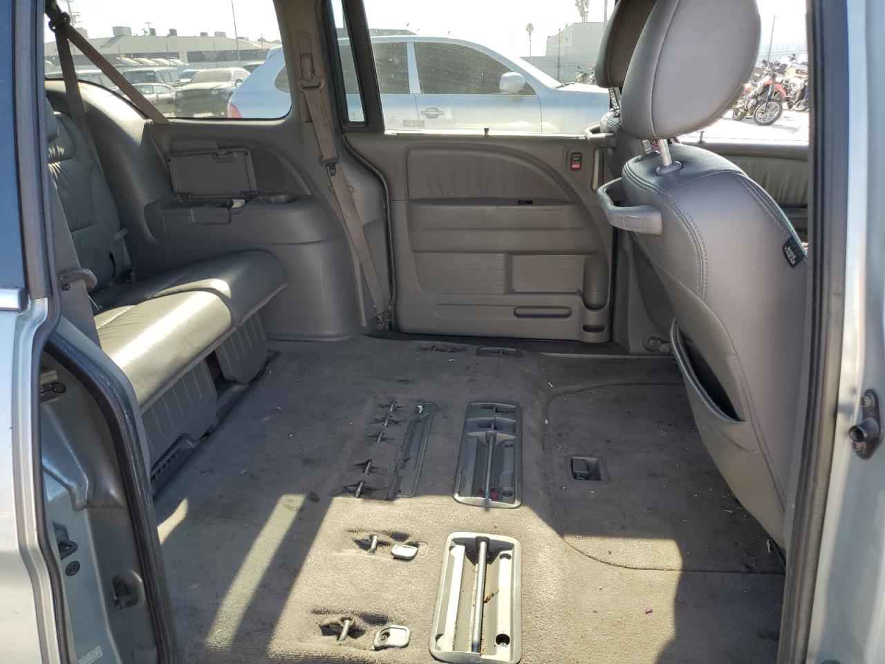 2009 Honda Odyssey - Image 11