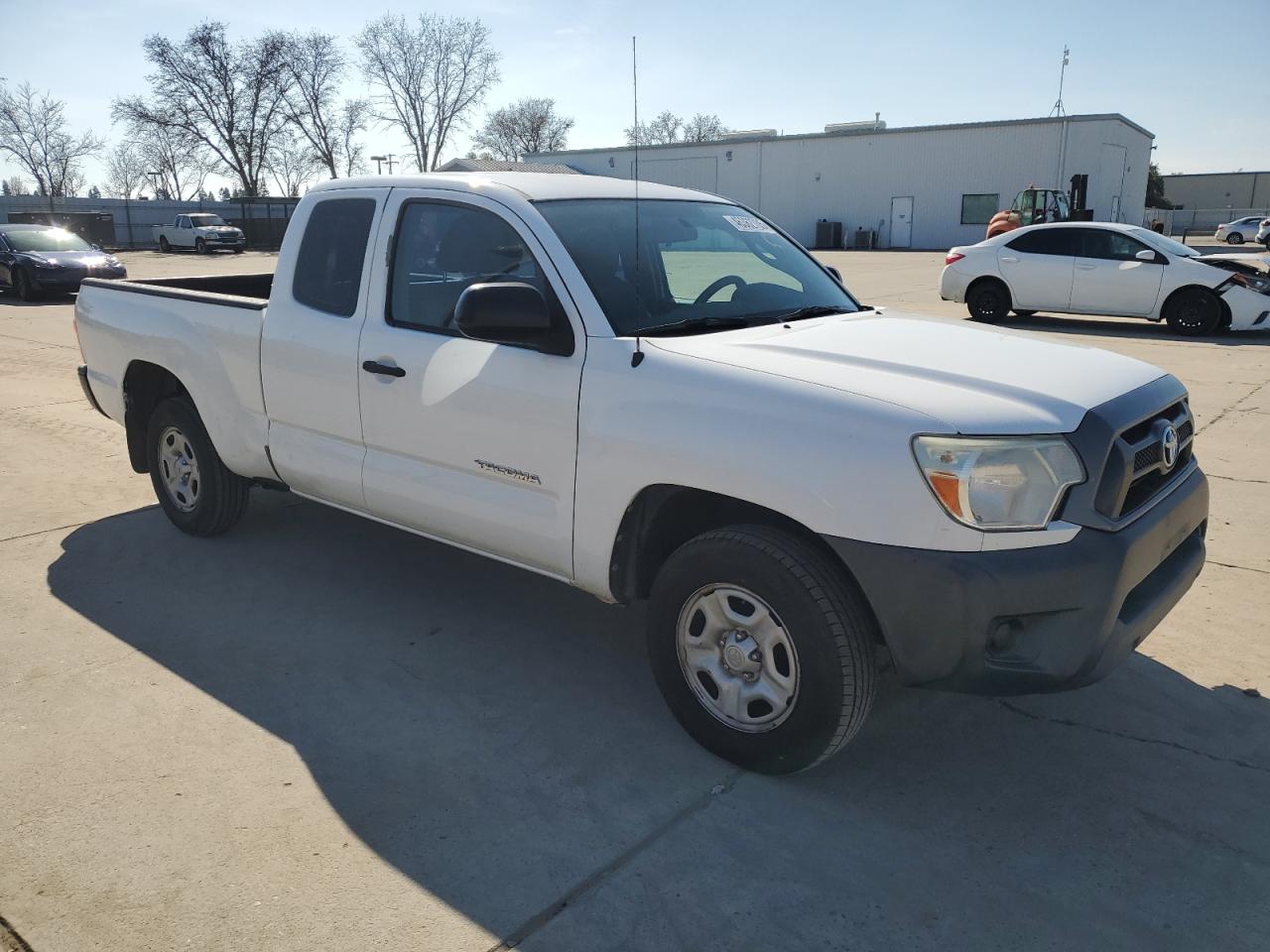 2013 Toyota Tacoma - Image 4