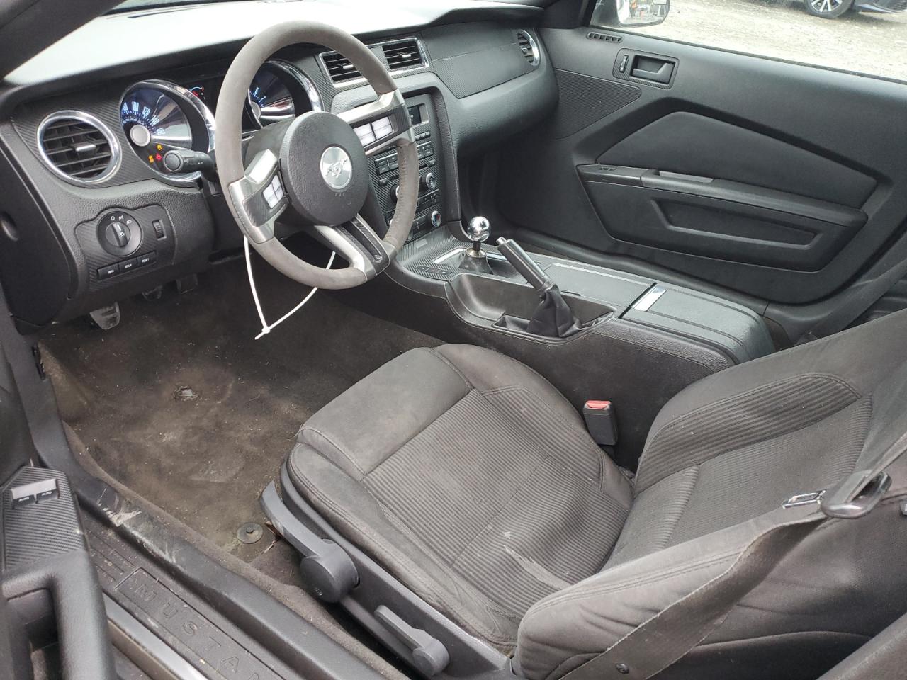 2012 Ford Mustang - Image 8