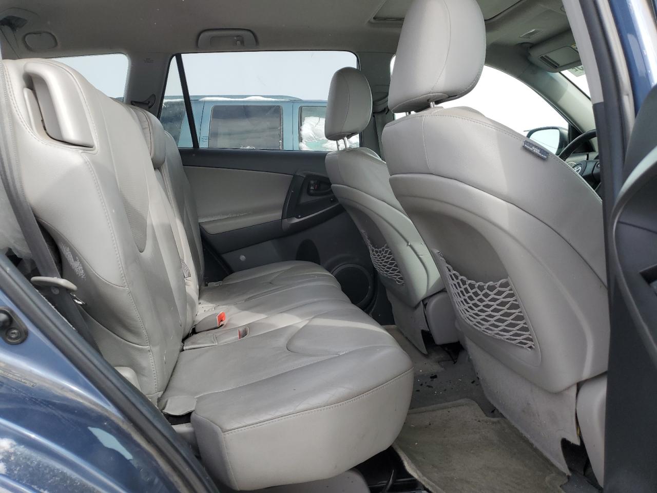 2012 Toyota RAV 4 - Image 11