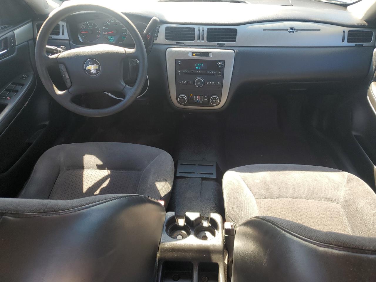 2010 Chevrolet Impala - Image 8