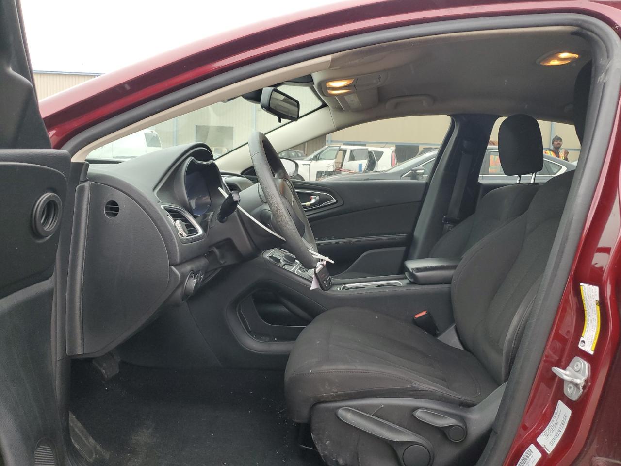 2015 Chrysler 200 - Image 7