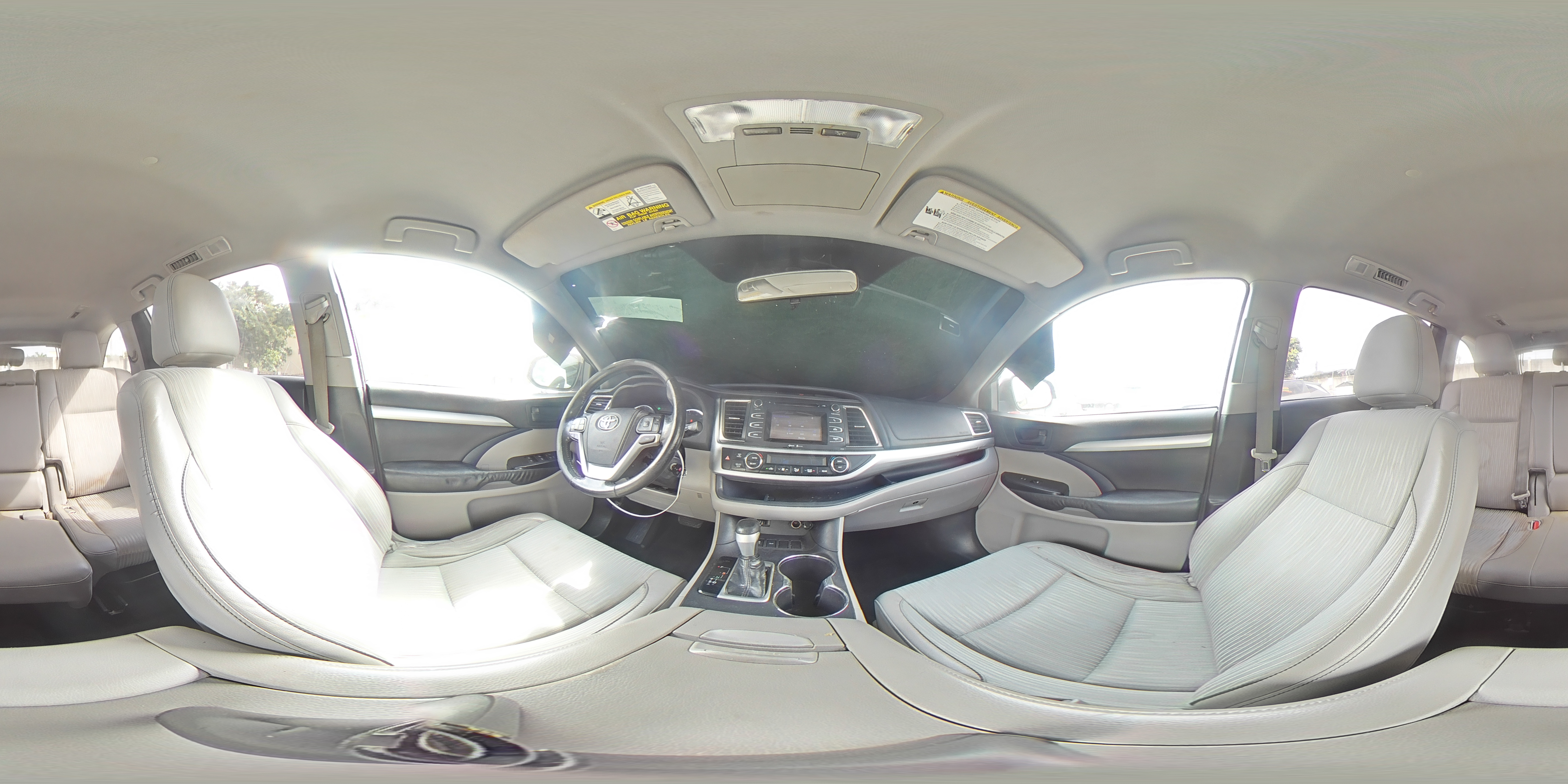 2014 Toyota Highlander - Image 15
