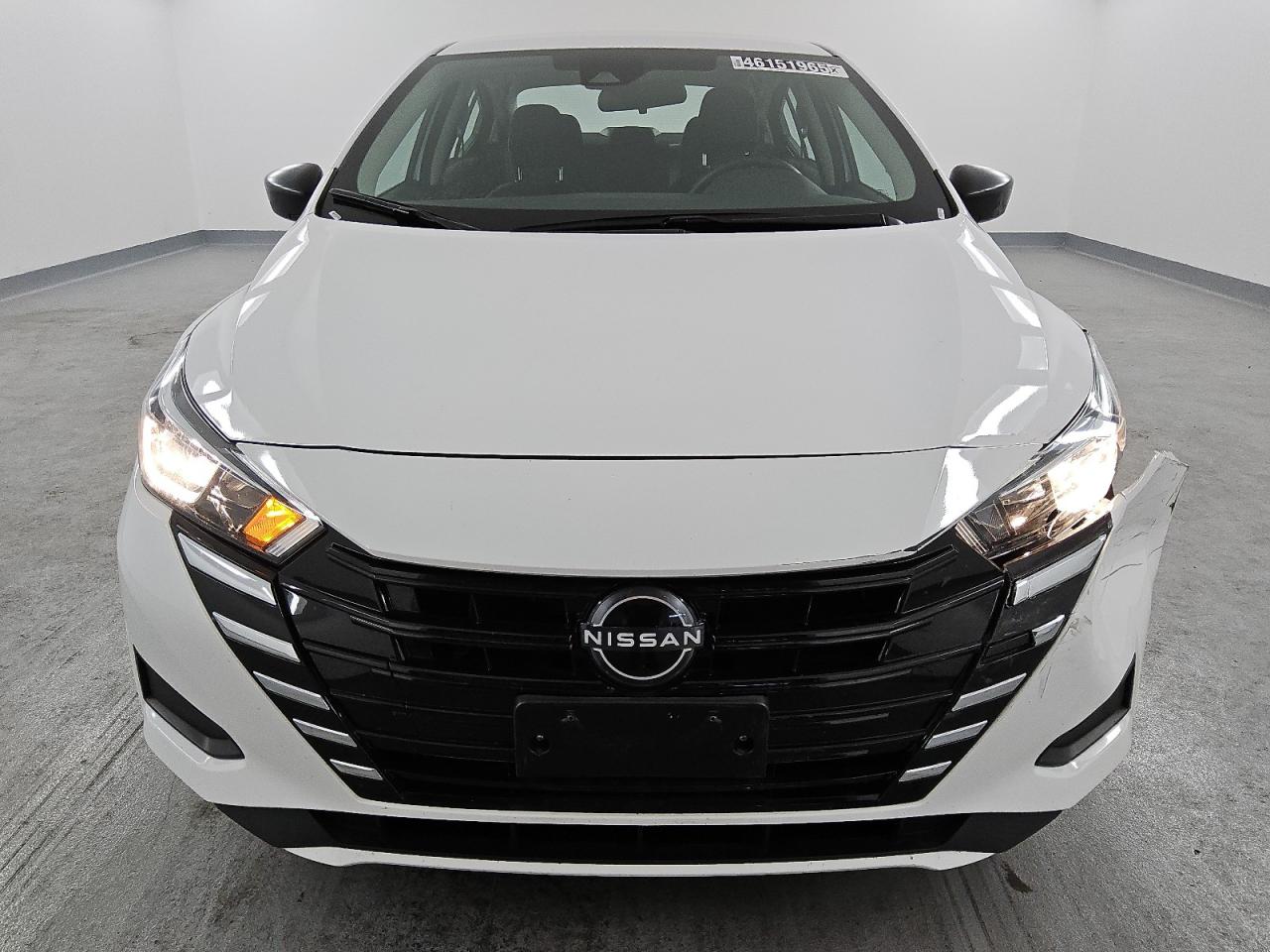 2024 Nissan Versa - Image 5