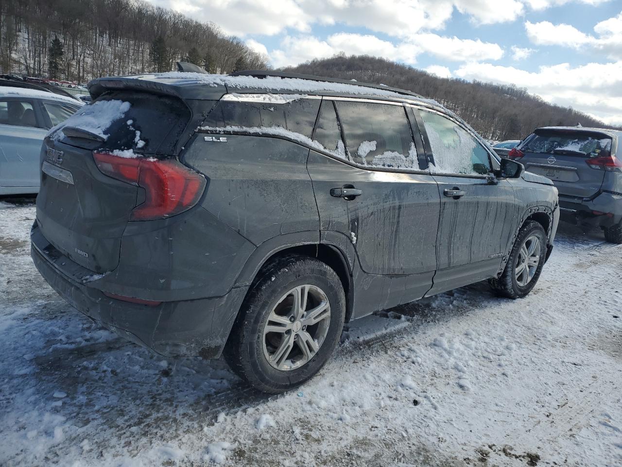 2018 GMC Terrain - Image 3