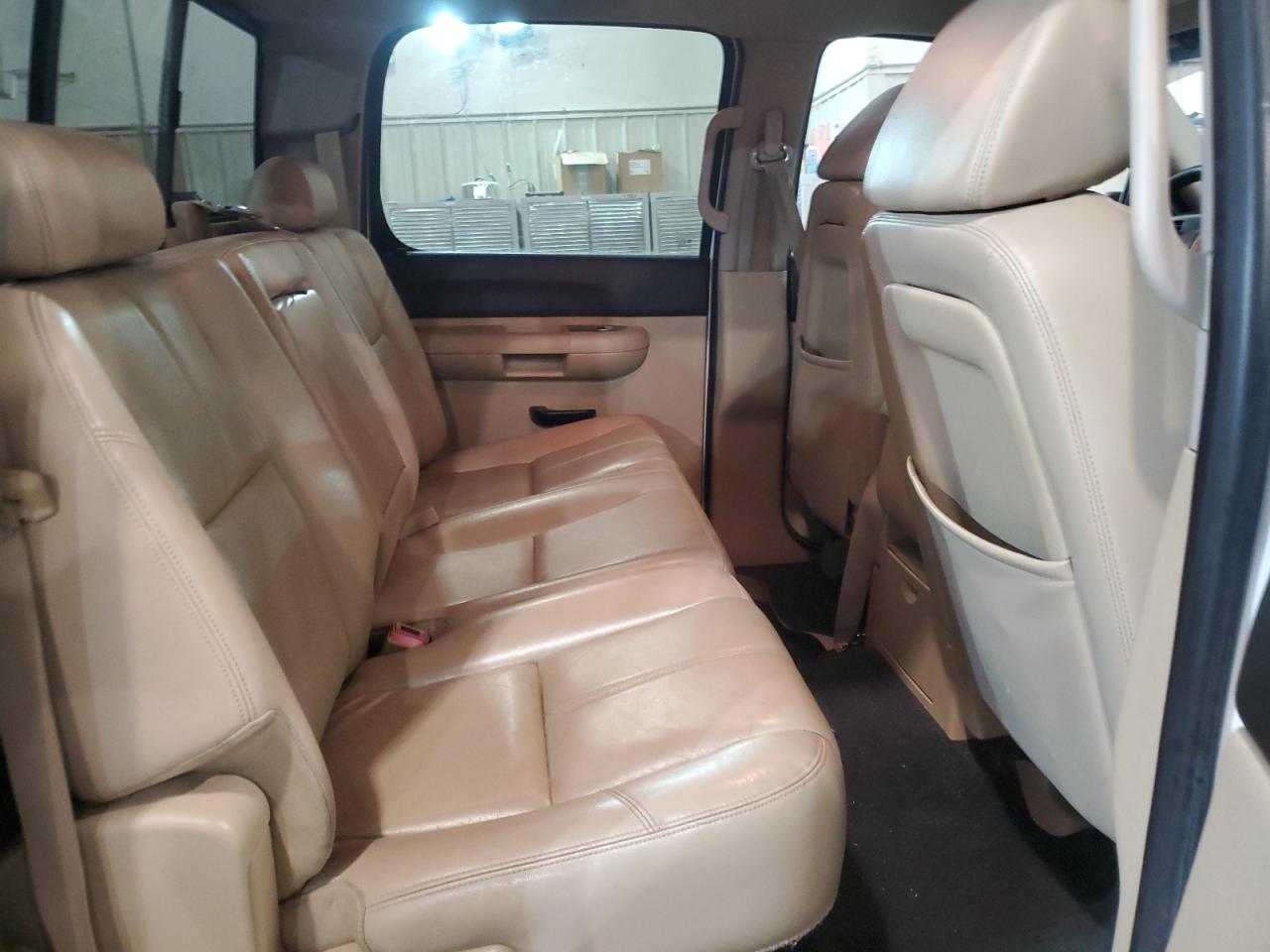 2008 GMC Sierra - Image 10