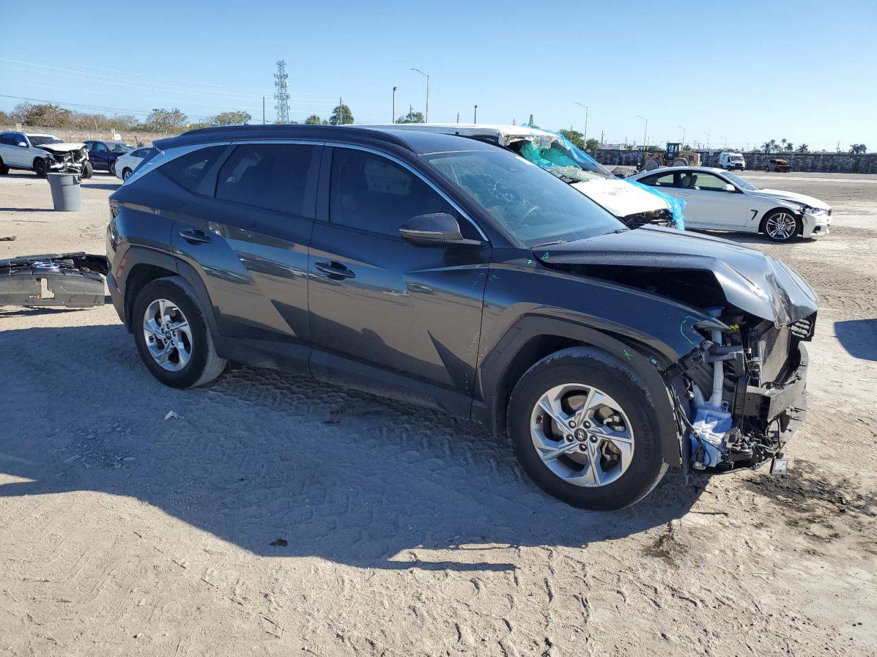 2022 Hyundai Tucson - Image 4