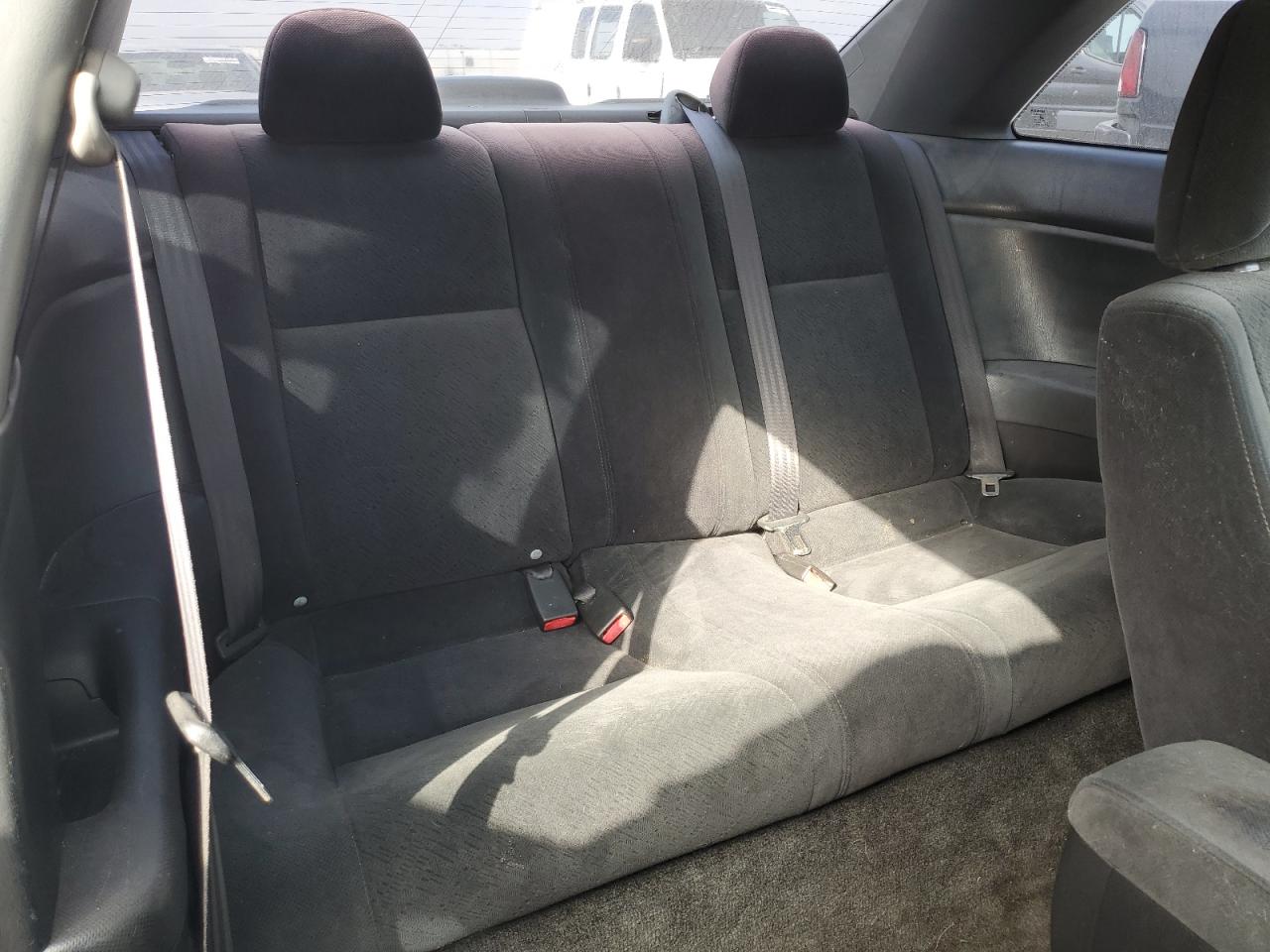 2003 Honda Civic - Image 10