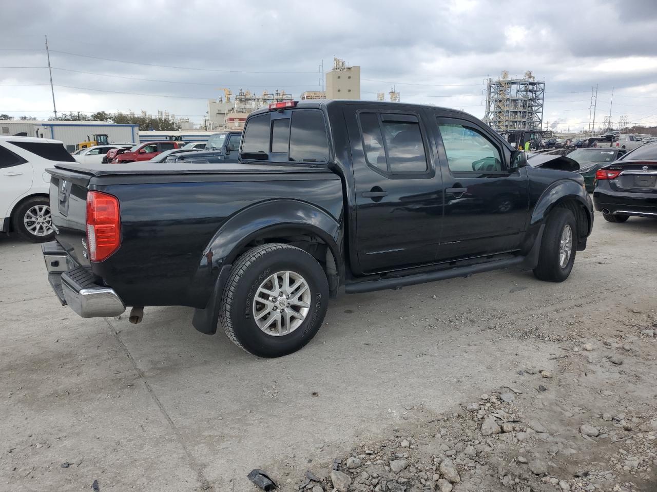 2017 Nissan Navara (Frontier) - Image 3