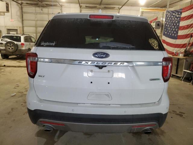 Parquets FORD EXPLORER 2017 Biały