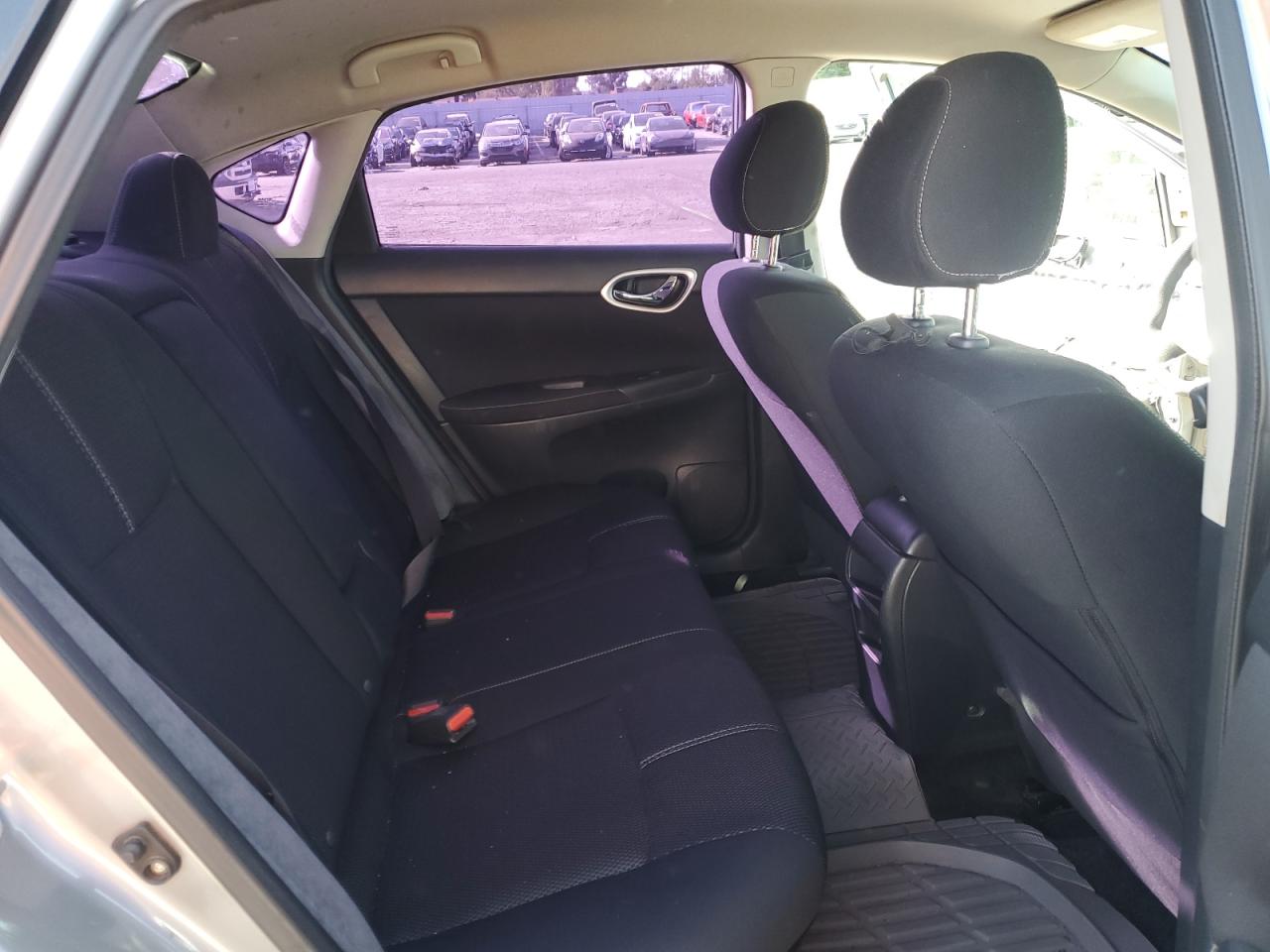 2014 Nissan Sentra - Image 10