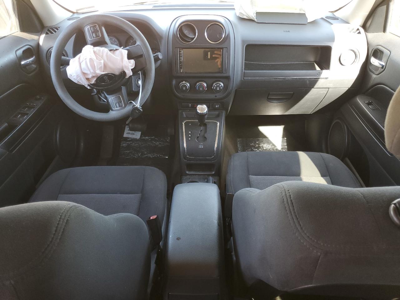 2017 Jeep Liberty (Patriot) - Image 8