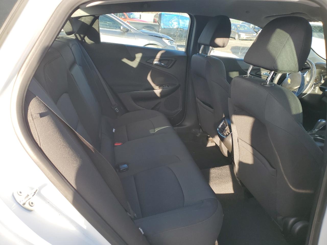 2016 Chevrolet Malibu - Image 10