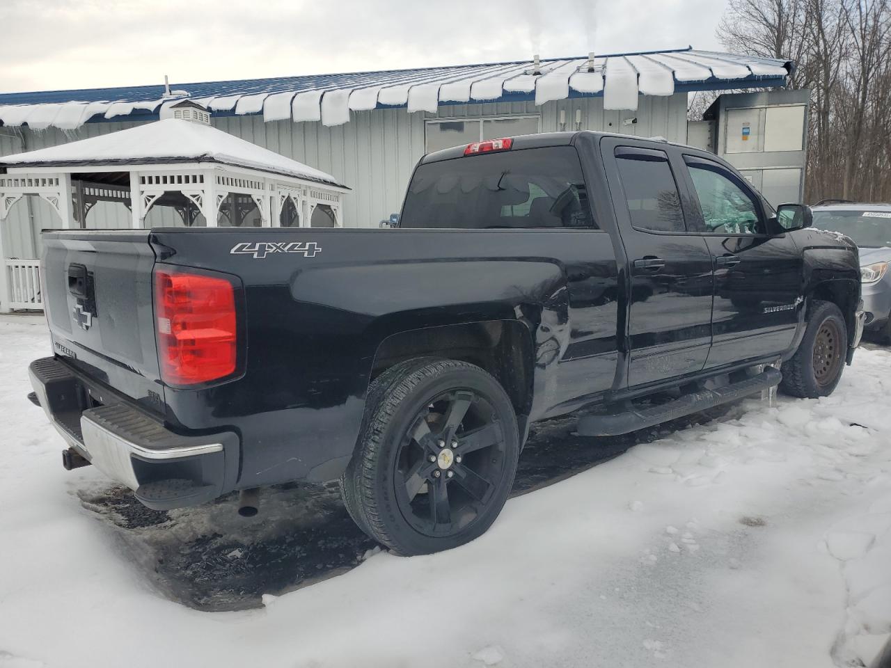 2015 Chevrolet Silverado - Image 3
