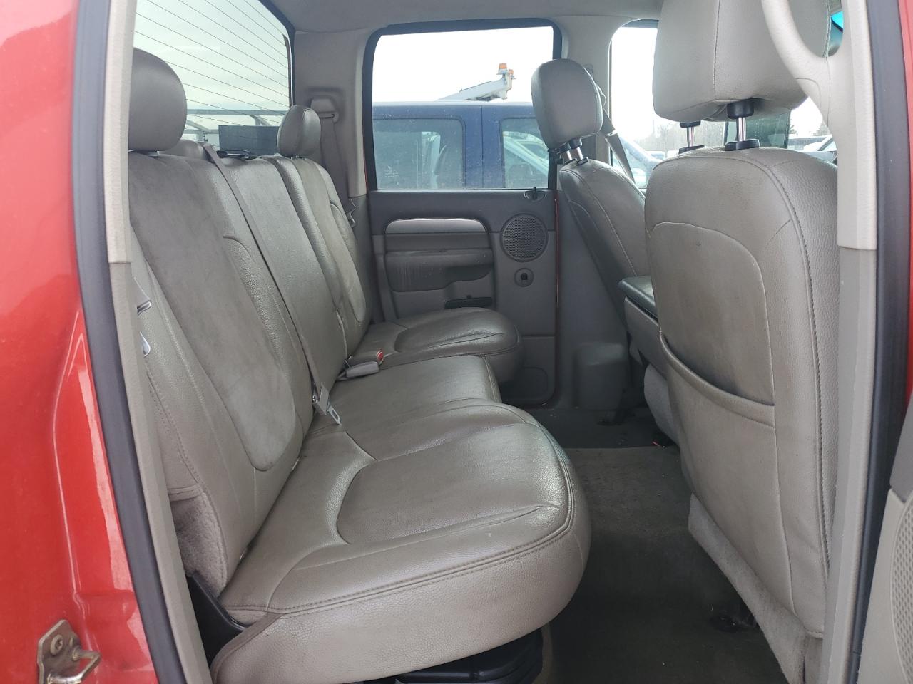 2005 Dodge RAM - Image 11