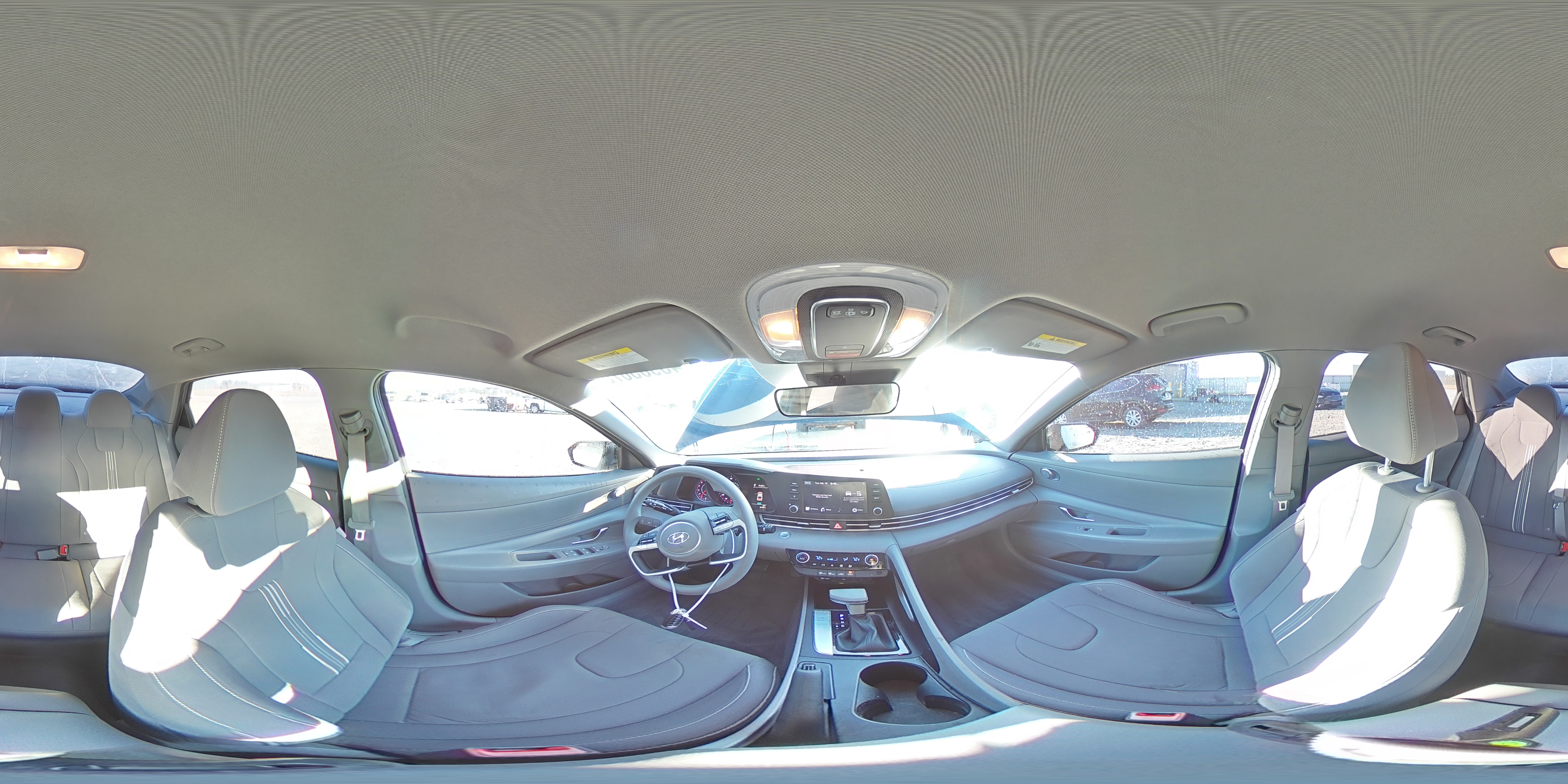 2023 Hyundai Elantra - Image 14