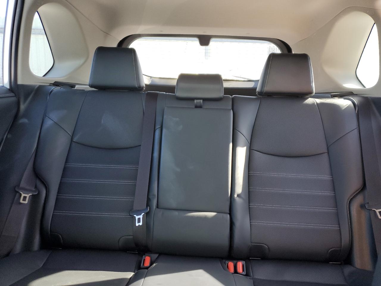 2020 Toyota RAV 4 - Image 10