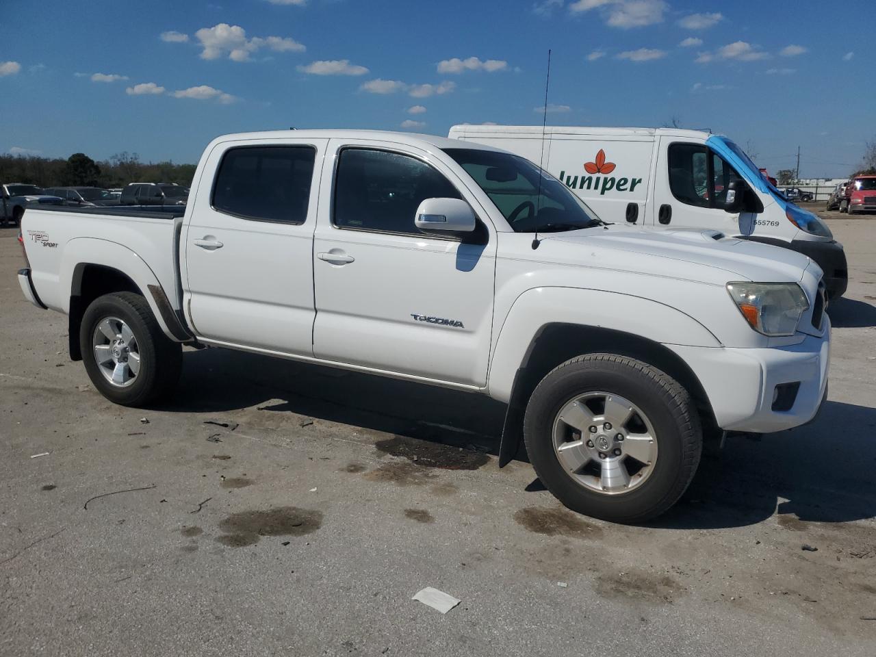 2013 Toyota Tacoma - Image 4