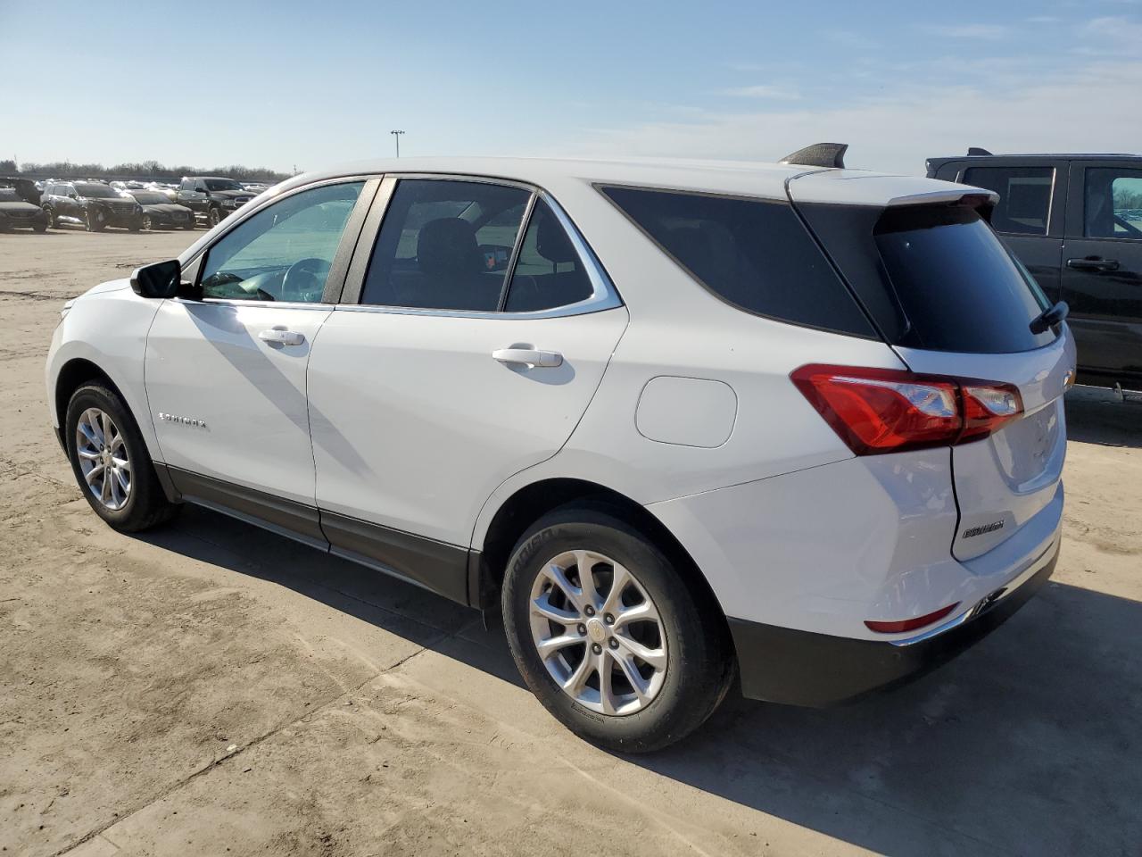 2021 Chevrolet Equinox - Image 2
