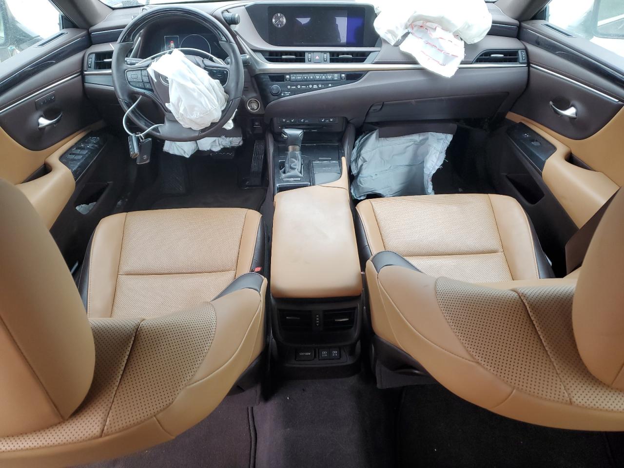 2020 Lexus ES - Image 8