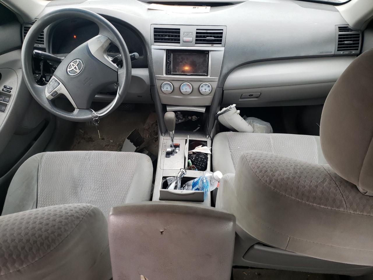 2011 Toyota Camry - Image 8