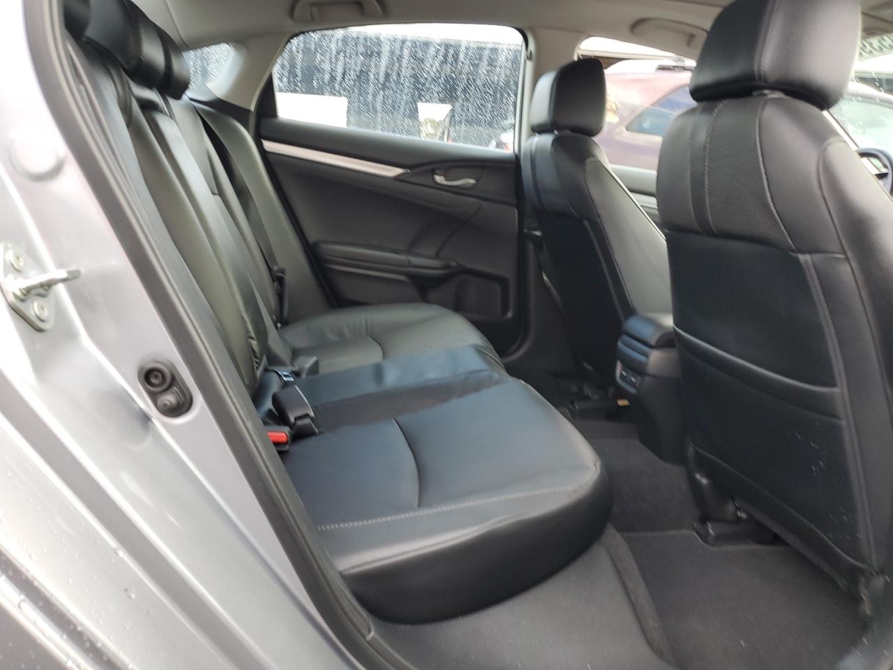 2016 Honda Civic - Image 10