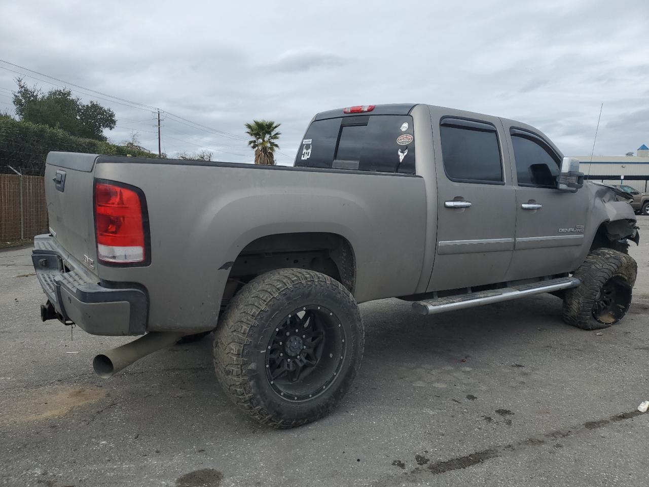 2013 GMC Sierra - Image 3
