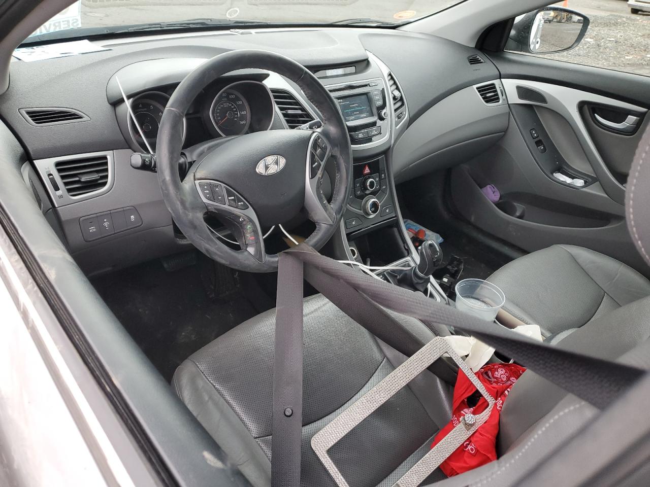 2015 Hyundai Elantra - Image 8