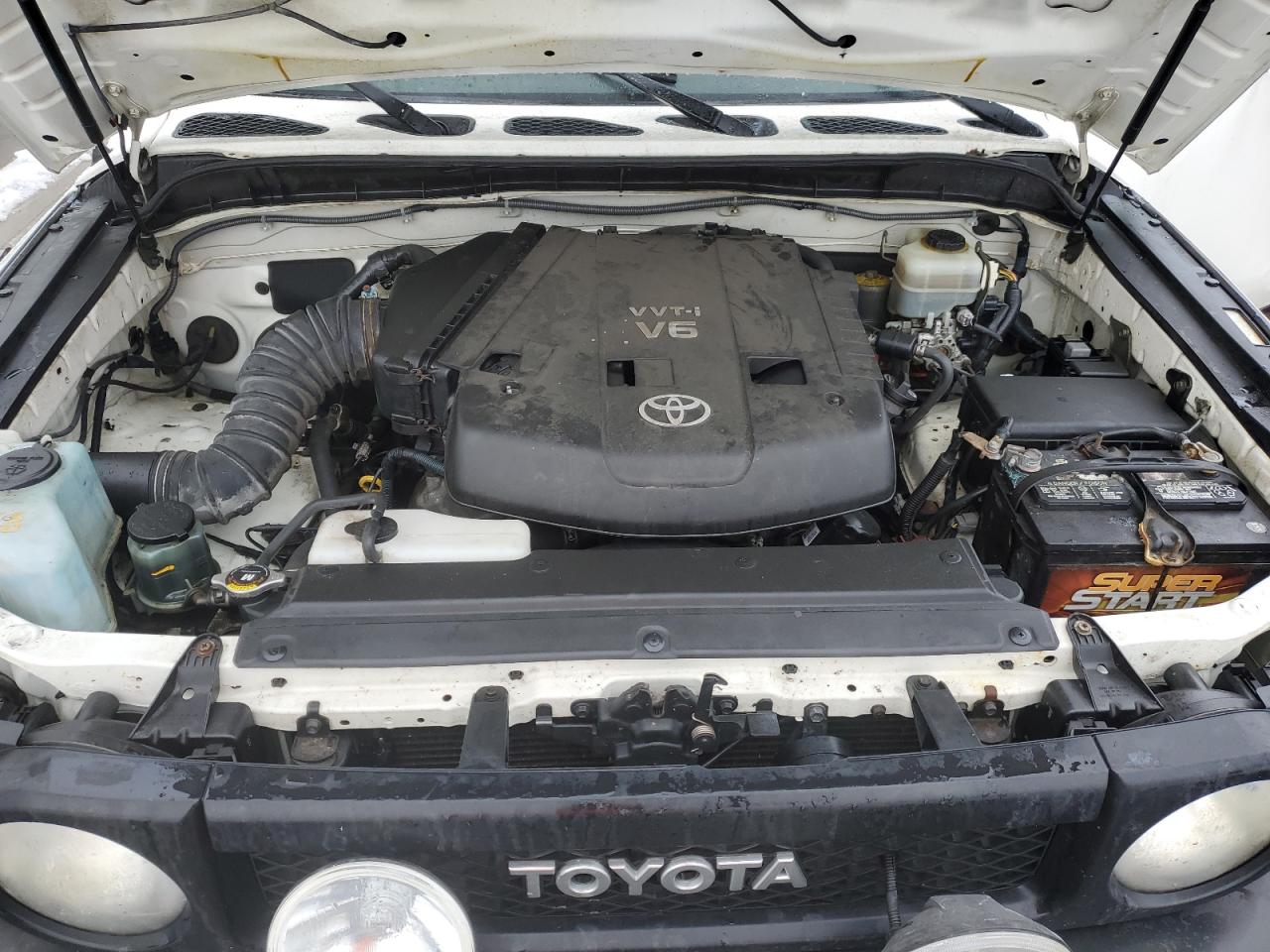 2008 Toyota FJ Cruiser - Image 12