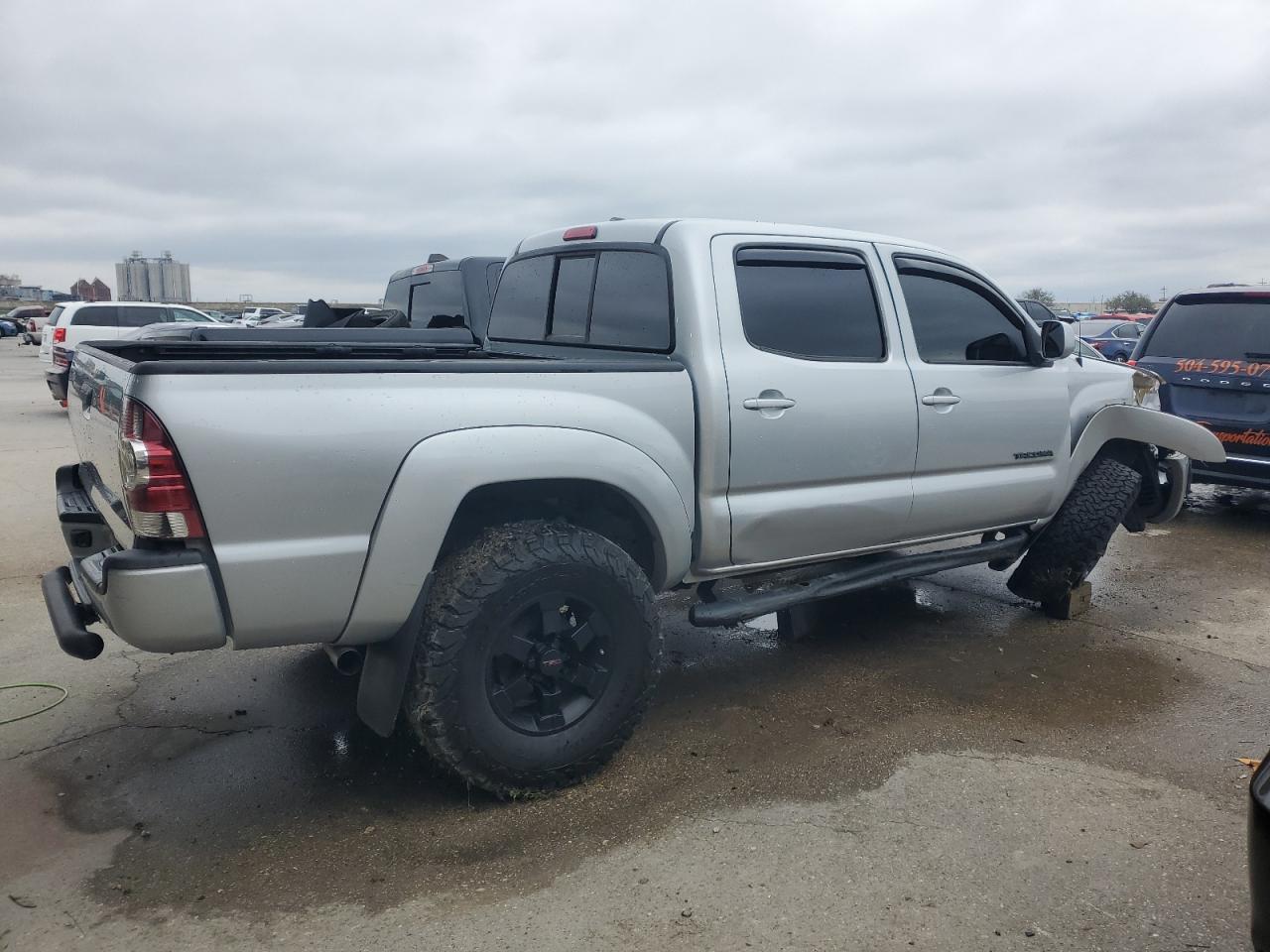 2011 Toyota Tacoma - Image 3