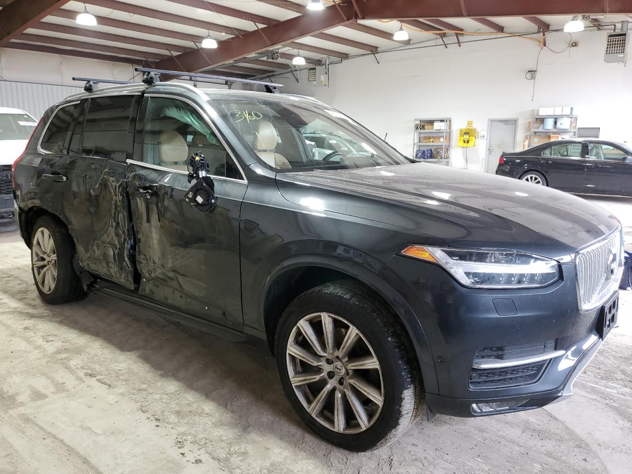 2017 Volvo XC90 - Image 4