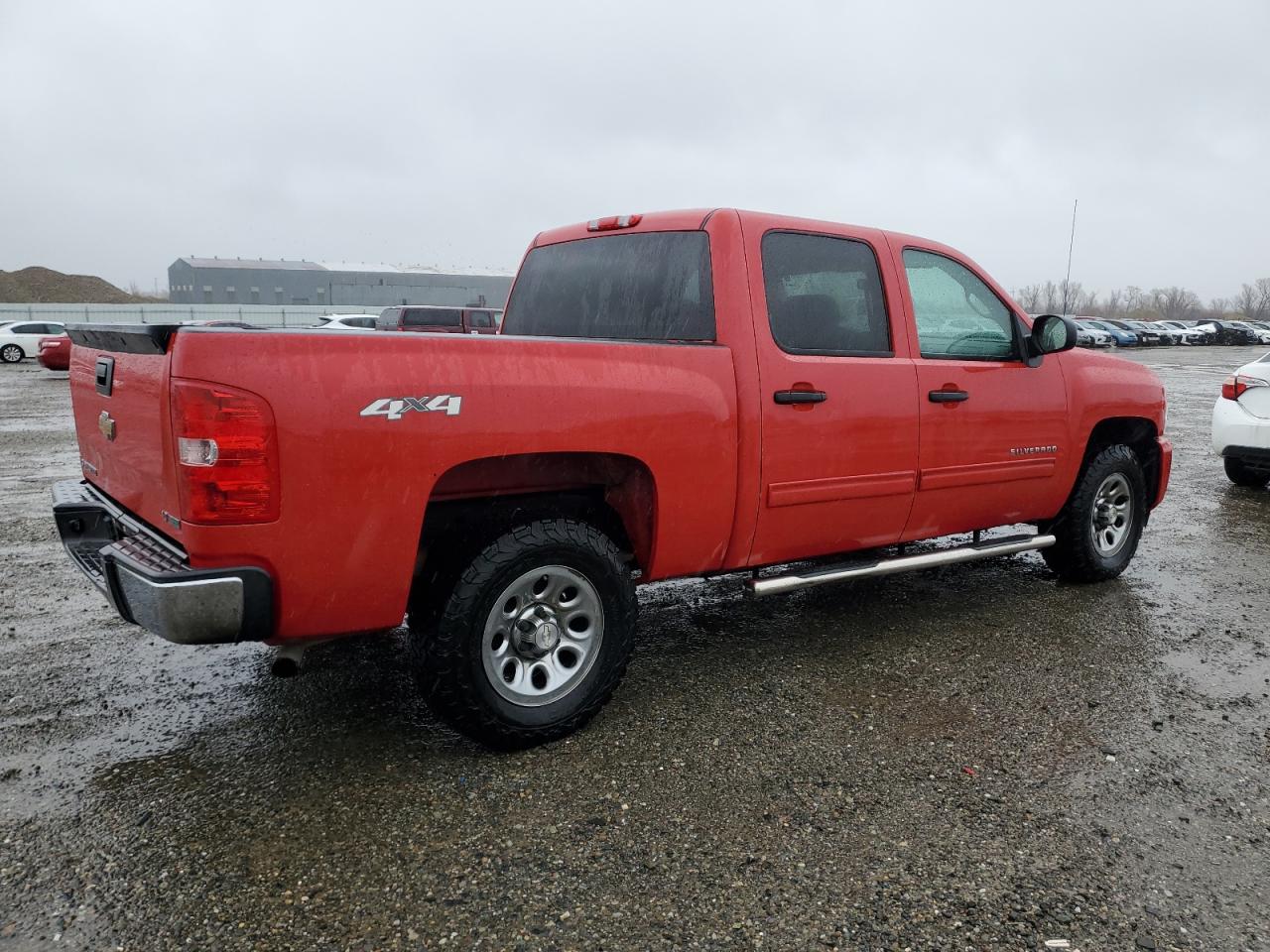 2011 Chevrolet Silverado - Image 3