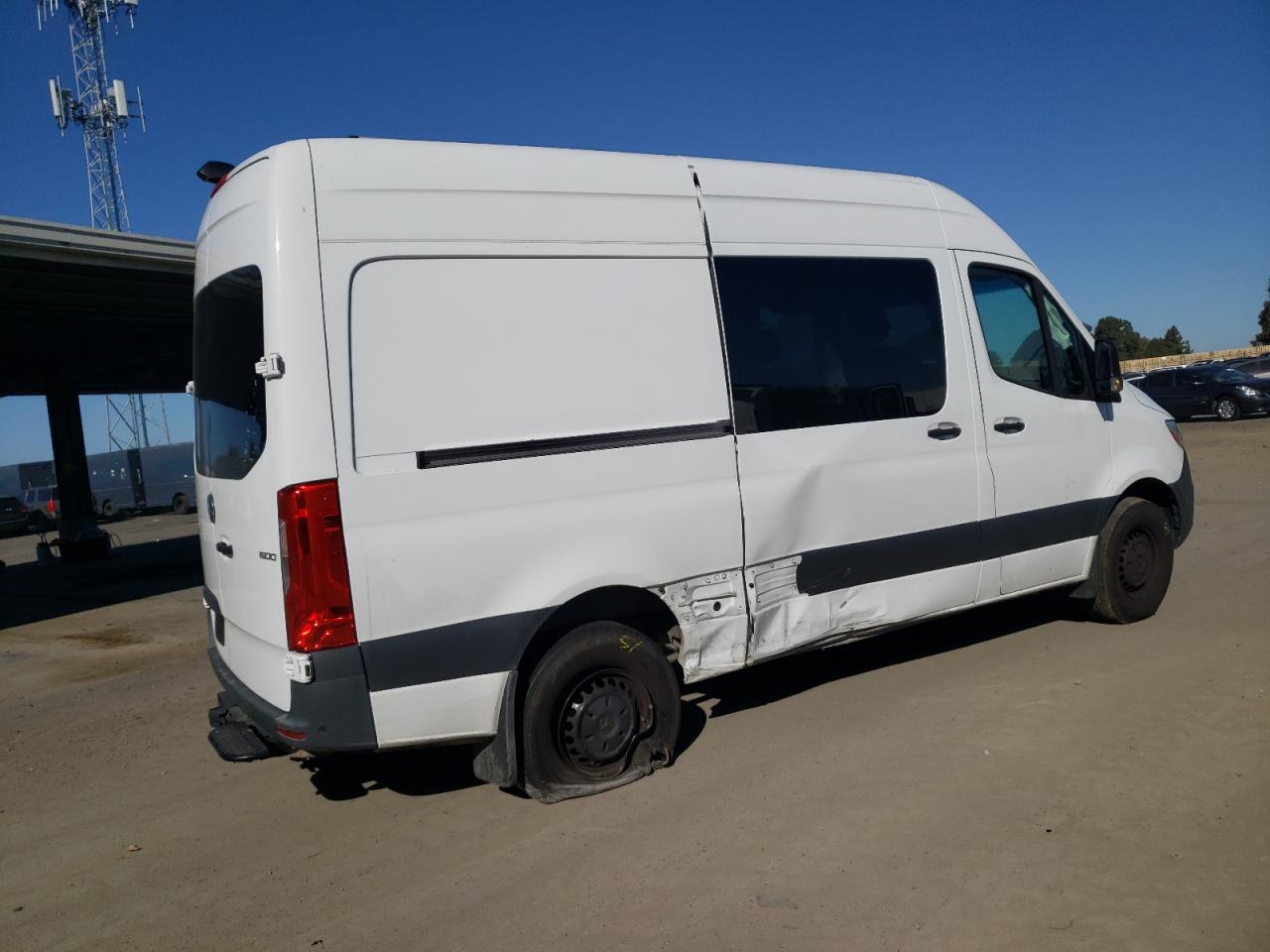 2021 Mercedes-Benz Sprinter - Image 3