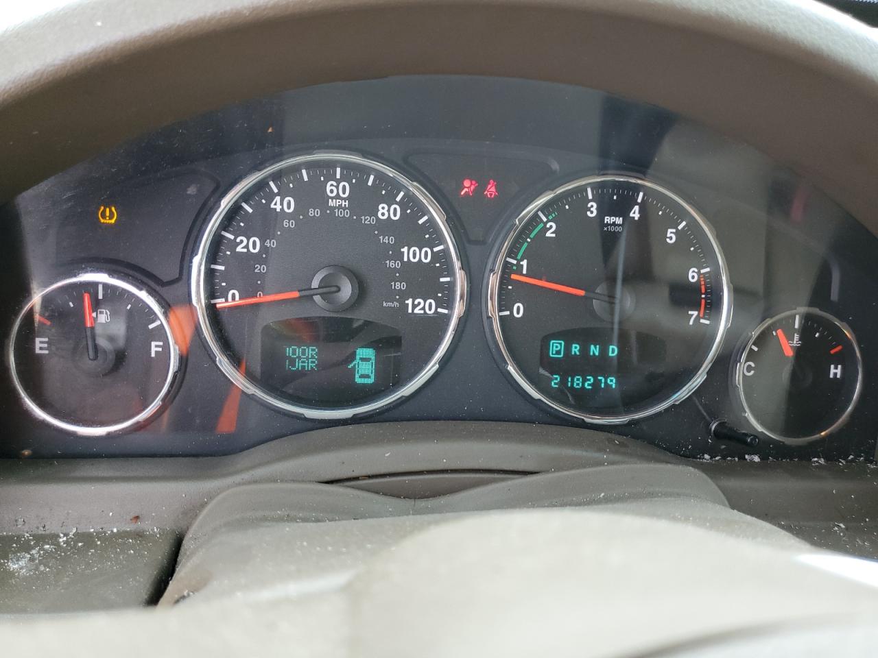 2011 Jeep Liberty (North America) - Image 9