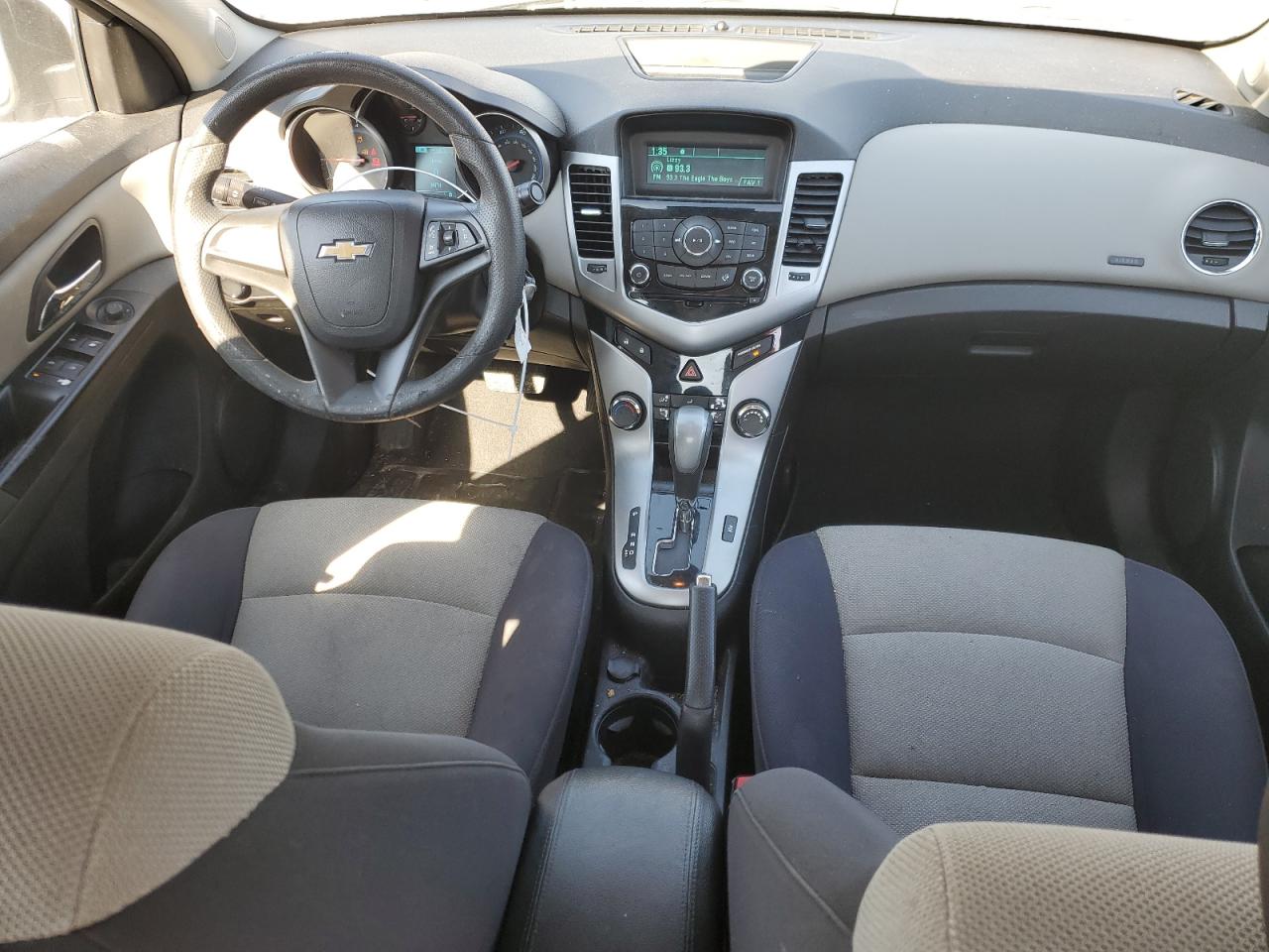 2014 Chevrolet Cruze - Image 8