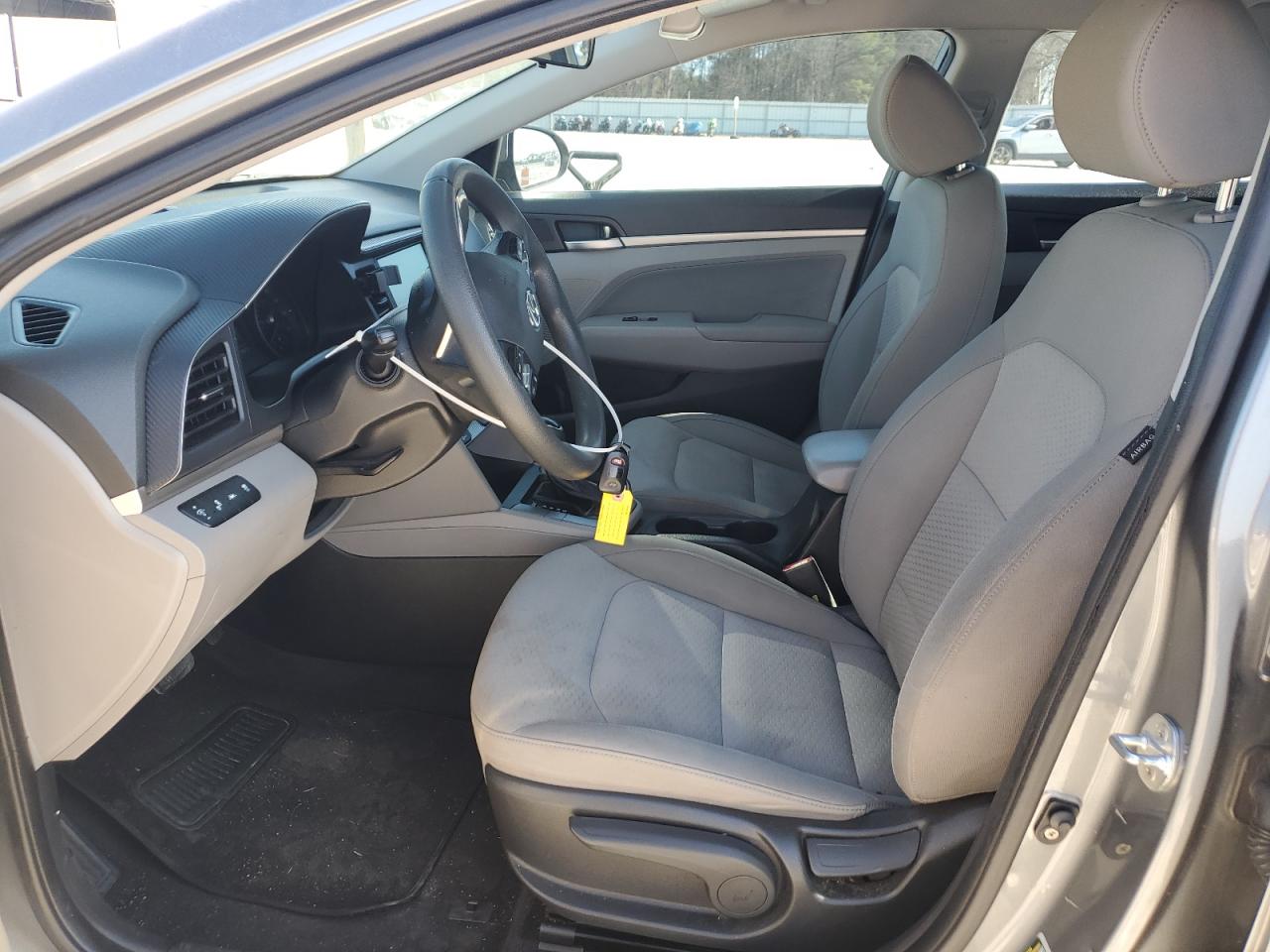 2019 Hyundai Elantra - Image 7