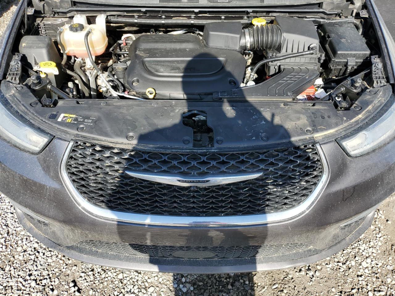 2022 Chrysler Pacifica - Image 12
