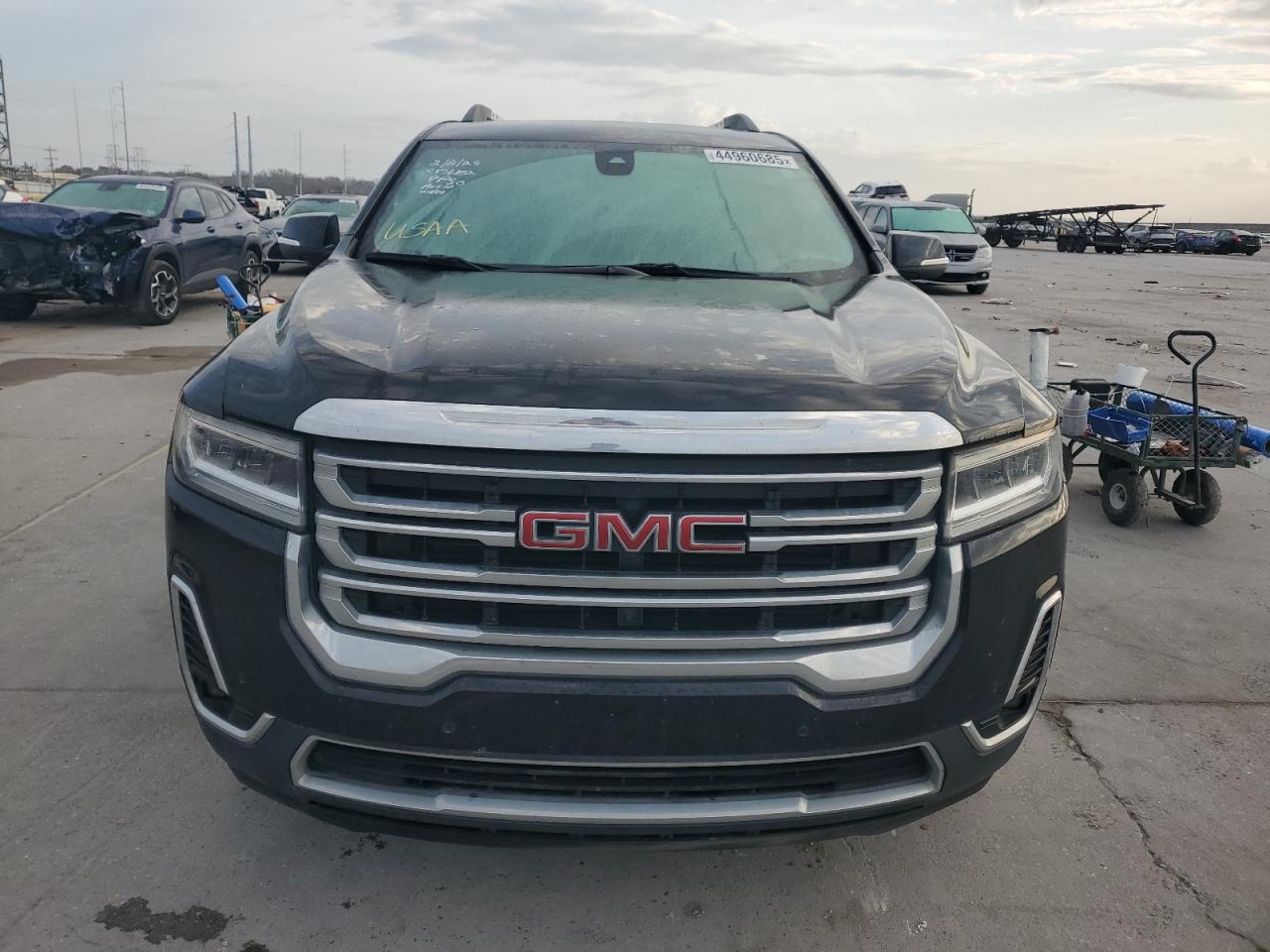 2022 GMC Acadia - Image 5