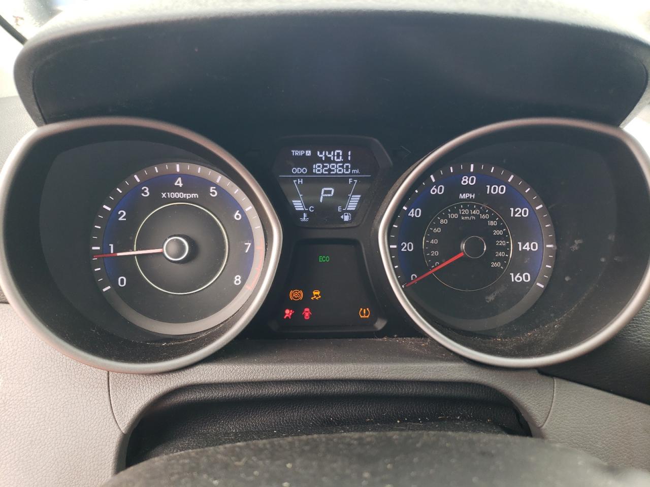 2012 Hyundai Elantra - Image 9