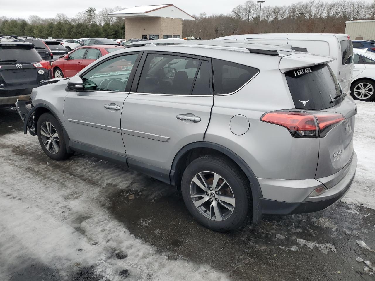 2017 Toyota RAV 4 - Image 2
