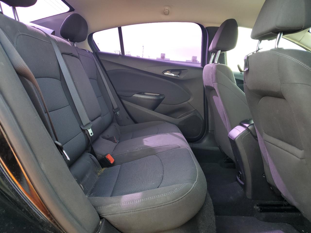 2018 Chevrolet Cruze - Image 10