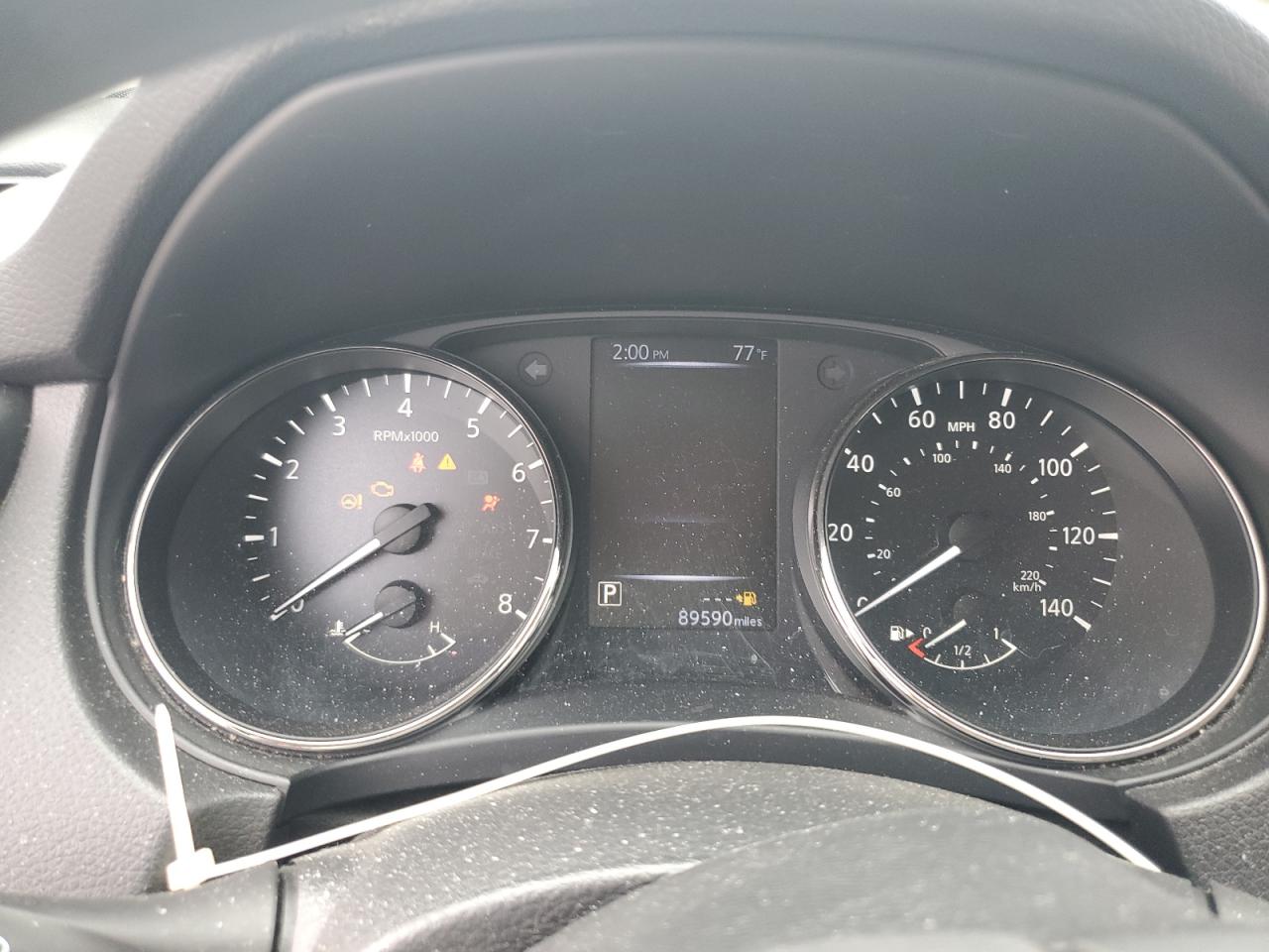 2017 Nissan Rogue - Image 9