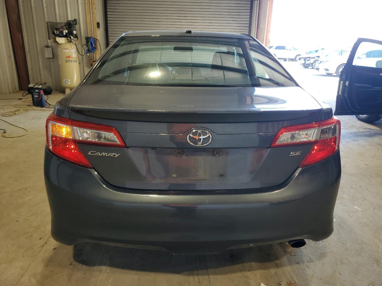 2012 Toyota Camry - Image 6